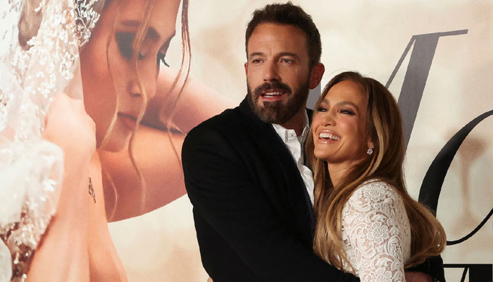 Ben Affleck keeps his promise as Jennifer Lopez files for divorce