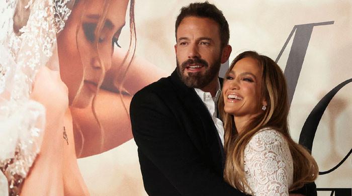 Ben Affleck keeps his promise as Jennifer Lopez files for divorce