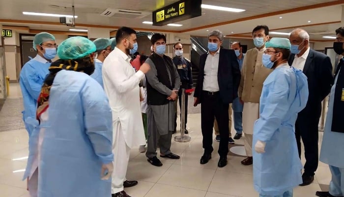 Federal Secretary Health Nadeem Mahbub visits the Peshawar International Airport to review mpox arrangement, in Peshawar, on August 21, 2024. —PPI