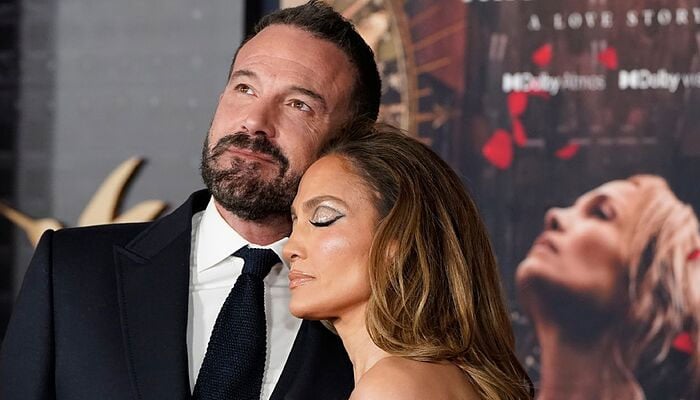 Ben Affleck to dip toes in dating pool after Jennifer Lopez split