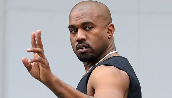 Kanye West arrives shockingly late in latest concert