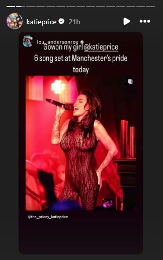 Katie Price sends fans wild with singing attempt at Manchester club