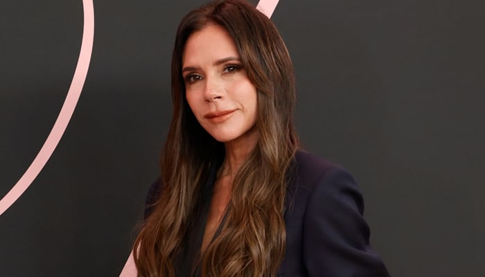 Obsessed Victoria Beckham fesses up about stalking THIS beauty expert