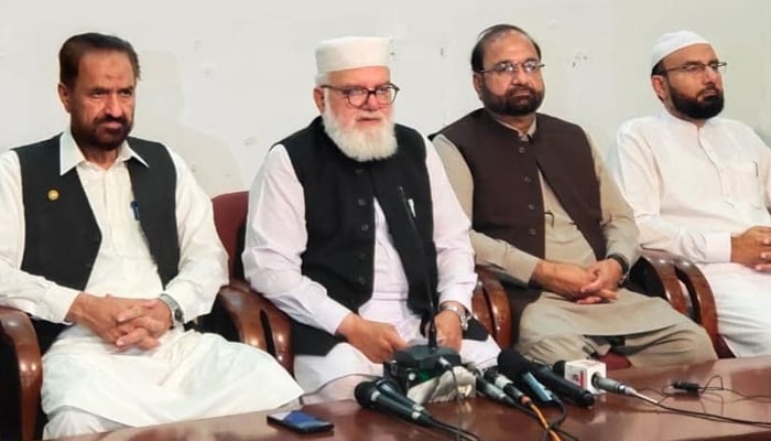 JI Naib Emir Liaqat Baloch (centre-left) addresses the press conference in Islamabad on August 26, 2024. — Facebook/@JIPOfficial1