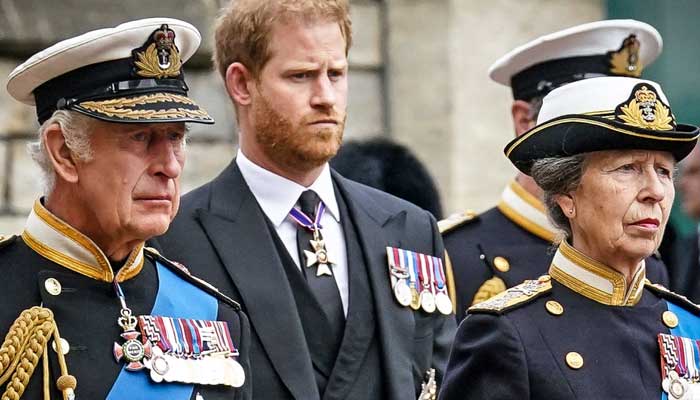 Prince Harry shatters King Charles dream of reunion with latest blow