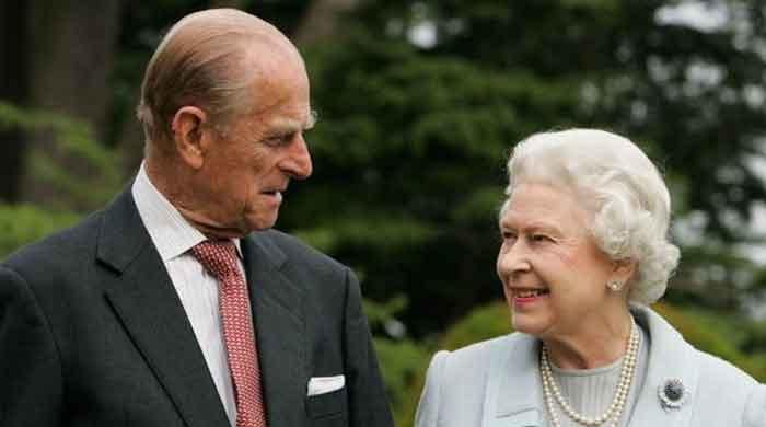 Queen Elizabeth II couldn't make it to Prince Philip deathbed: Here's Why