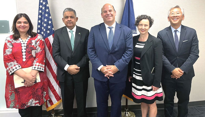 Pakistans Ambassador to US Rizwan Saeed Sheikh (second from left) poses for pictures with top US diplomats including Assistant Secretary of State for the Bureau of South and Central Asian Affairs Donald Lu (right) and Principal Deputy Assistant Secretary Elizabeth Horst (right). — Pakistan Embassy