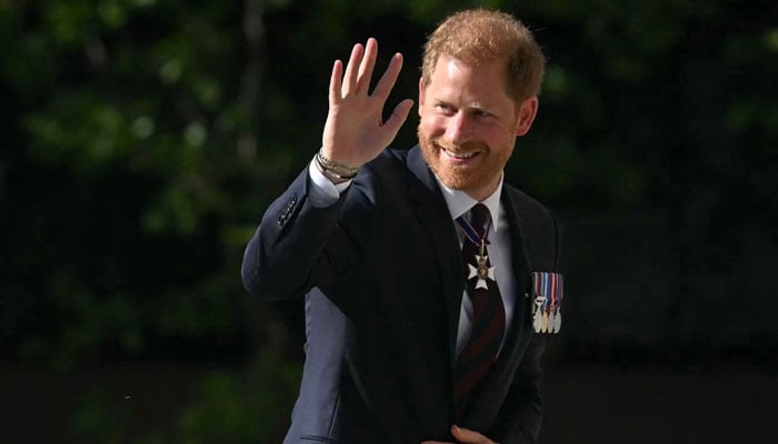 Prince Harry makes surprising decision after meeting Prince William in UK