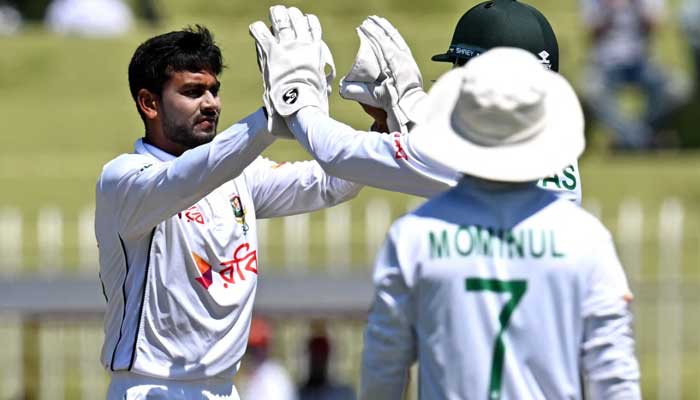 Mehidy Hasan Miraz struck twice in quick succession, Pakistan vs Bangladesh, 2nd Test, Rawalpindi on August 31, 2024. — AFP