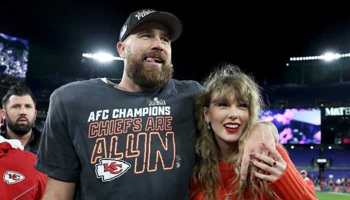 Photo: Disturbed Taylor Swift counting days to return to Travis Kelce: Source