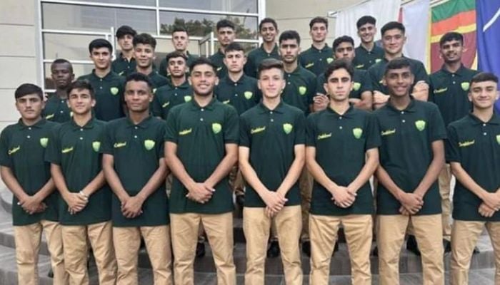 Pakistan football team posing for a picture before an event. — PFF/File