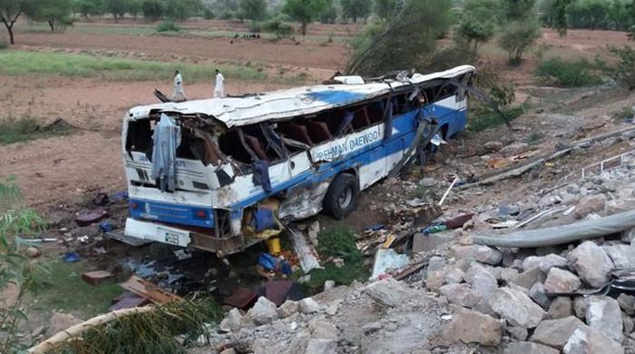 6 killed, 20 injured as bus plunges into ditch in Balochistan’s Sherani