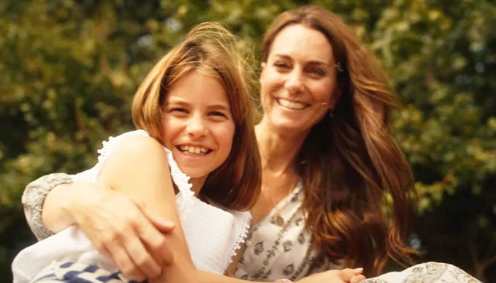 Kate Middleton manipulating the world with her cancer video