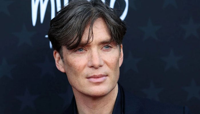 Cillian Murphy showcases toned physique in new viral picture