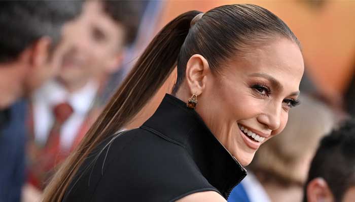 Jennifer Lopez radiates joy after becoming teary with Ben Affleck