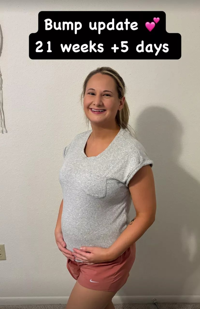 Gypsy-Rose Blanchard shares baby bump update at 22 weeks