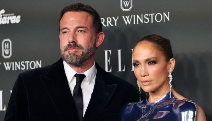 Photo: Jennifer Lopez thinks of new way to embarrass Ben Affleck: Source