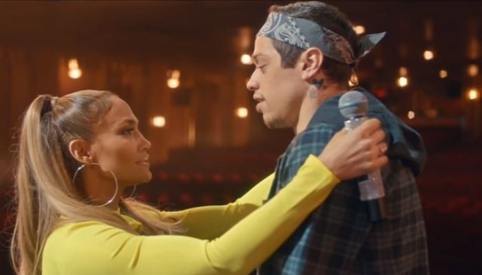 Photo: Jennifer Lopez trying to save potential beau Pete Davidson: Source