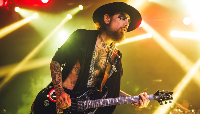 Dave Navarro moves on from Janes Addiction with new endeavor?