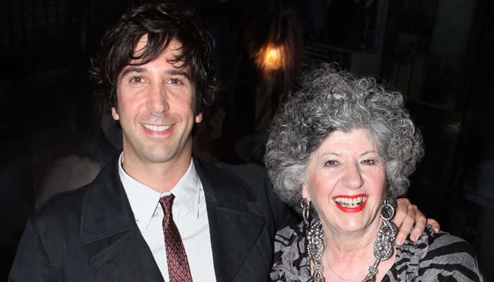 David Schwimmer spilled beans about his powerful elite mother