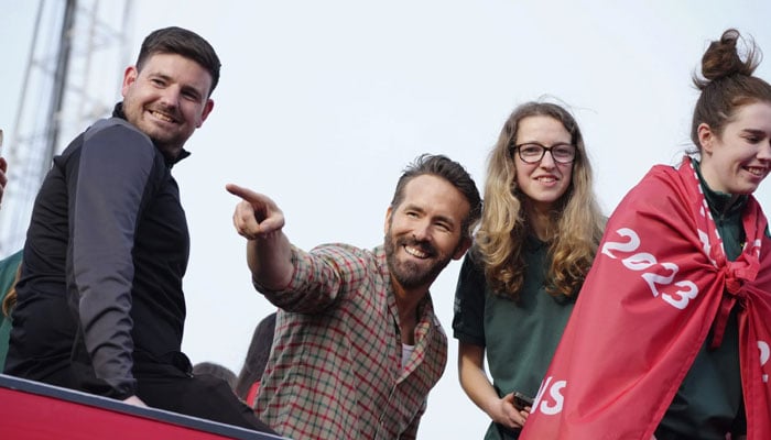 Ryan Reynolds packs huge surprise for fan: Youre the best