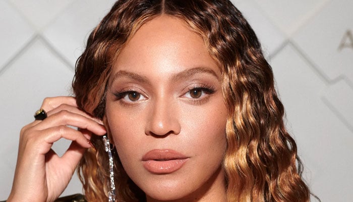 Beyonce channels vintage look to promote her new venture