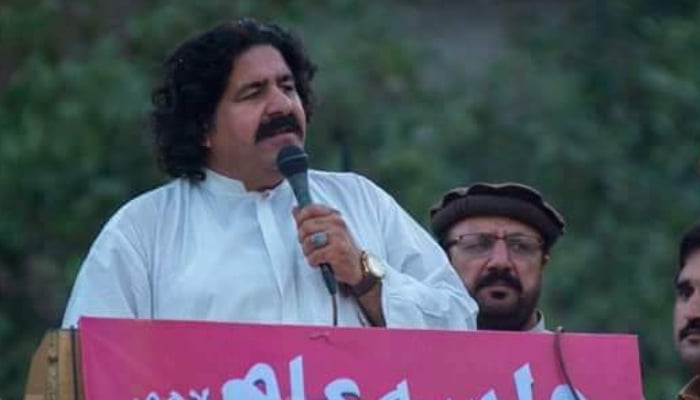 PTM leader Ali Wazir addressing a public gathering in Lahore. —Facebook/ Aliwazirina50/ File