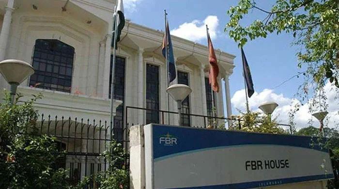 FBR mulls slapping Rs1 million fine, among other penalties, on tax evaders