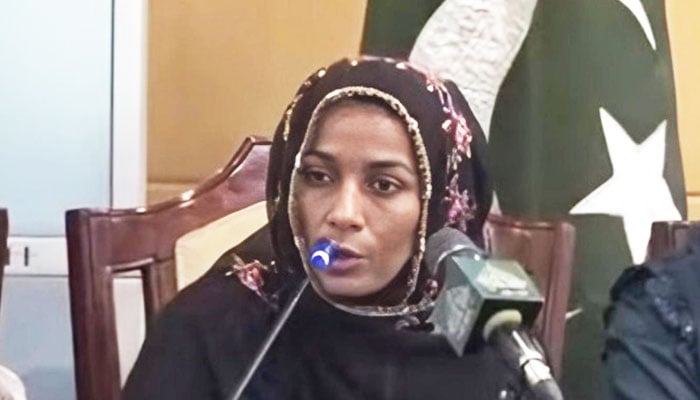 Adeela Baloch, a suspected female suicide bomber who was arrested from Turbat, speaks during a presser on September 25, 2024. — Screengrab via YouTube/Geo News Live