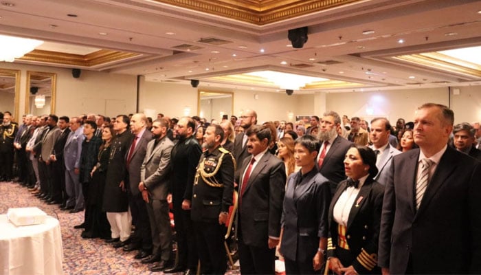 Guests attend an event to commemorate the Defence and Martyrs Day of Pakistan at a hotel in Central london, United Kingdom. — Photo by author