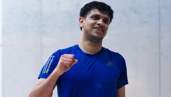 Pakistan squash player Muhammad Asim Khan celebrating his victory on September 26, 2024. —Facebook/ @PSAsquashtour