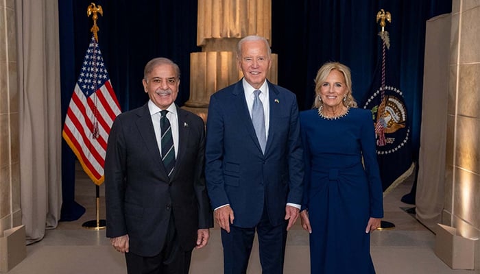 PM Shehbaz Sharif (left) with US President Joseph R Biden Jr and First Lady Dr Jill Tracy Jacobs Biden at a reception hosted by the US president in honour of the heads of state and government attending 79th UNGA session. — PID