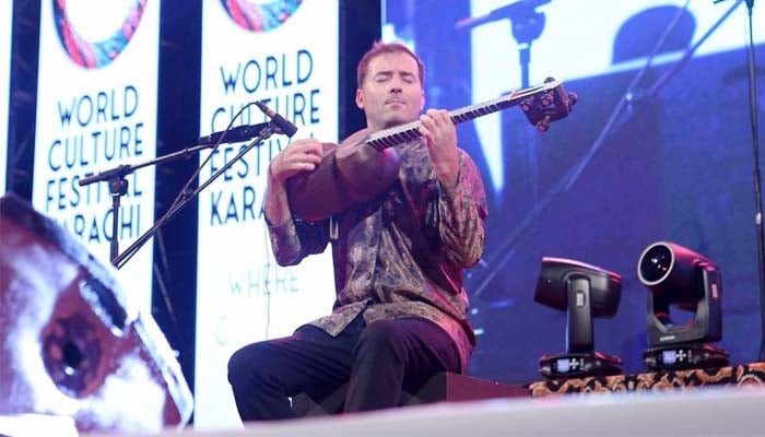 Sahib Pashazade duo brings haunting strings, dreamy rhythms to World Culture Festival