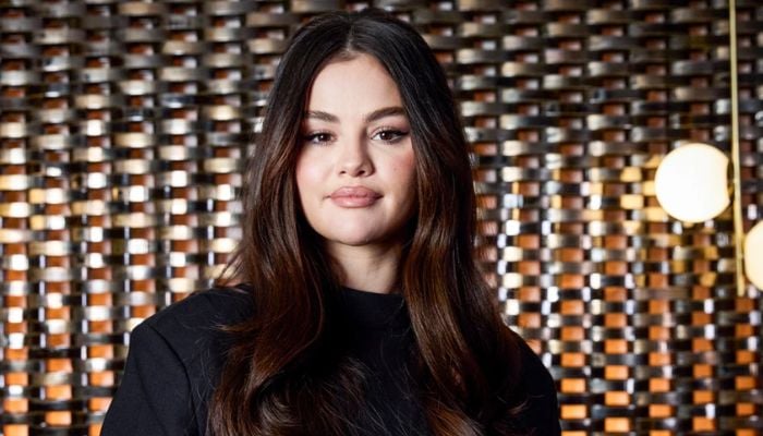 Billionaire Selena Gomez continues her efforts for Mental Health awareness