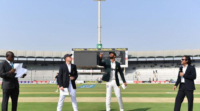 Pakistan win toss, opt to bat in first Test against England