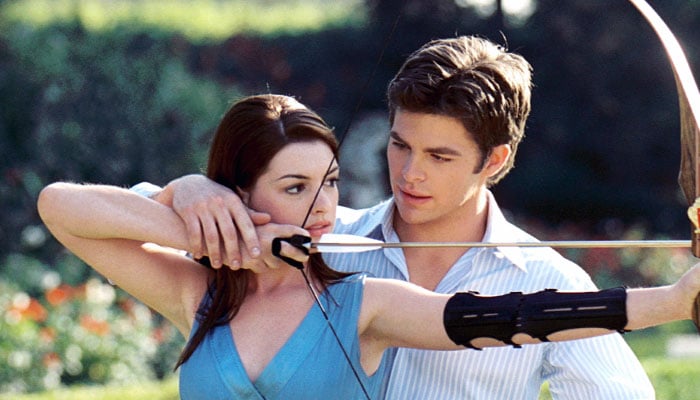 Chris Pine and Anne Hathaway co-starred in romantic hit The Princess Diaries 2