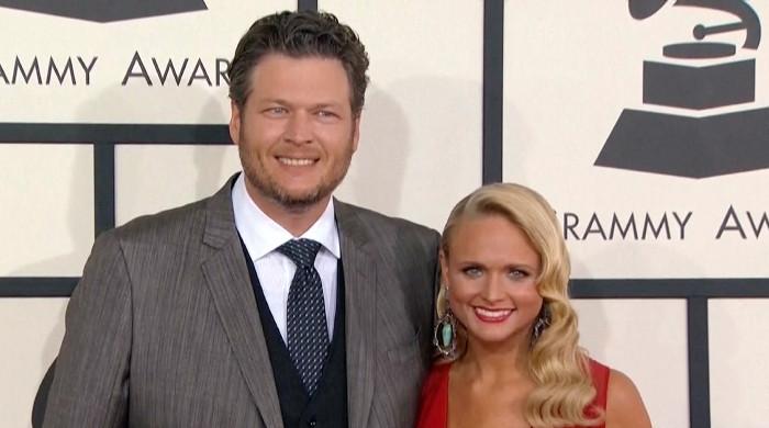 Blake Shelton fears losing Kelly Clarkson to Miranda Lambert: Report