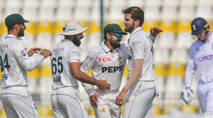 Pak vs Eng: England resume first innings on day 3, eyeing early runs