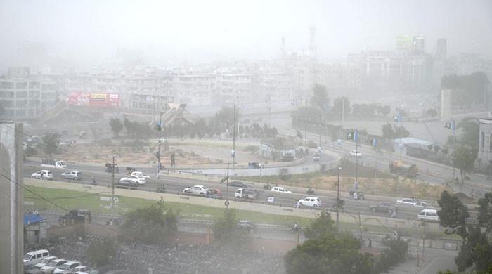 Karachi to sizzle at 40°C despite chances of light rain in some areas