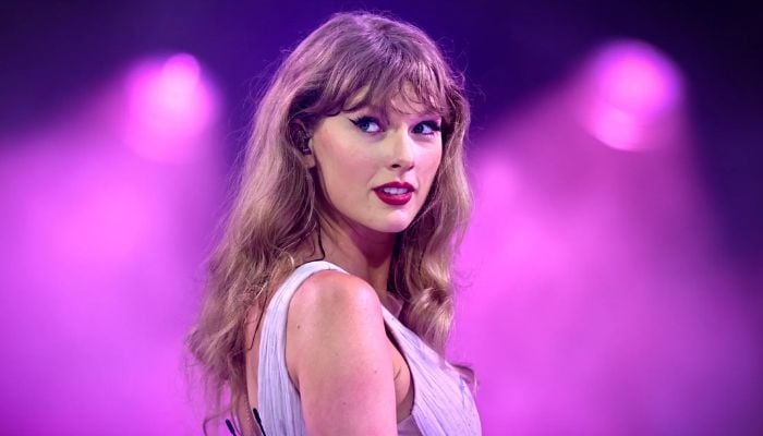 Taylor Swift hints at Reputation (Taylors Version) announcement during recent outing