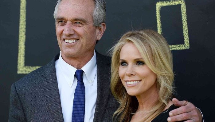 Robert F. Kennedy Jr. looks loved-up with Cheryl Hines amid journalist affair