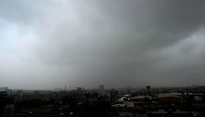 A view of the dark, cloudy sky during the monsoon rainy season in Karachi on August 6, 2024. — APP