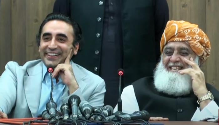 PPP Chairman Bilawal Bhutto Zardari and JUI-F chief Maulana Fazlur Rehman address press conference in Karachi, October 15, 2024. — Screengrab via Geo News