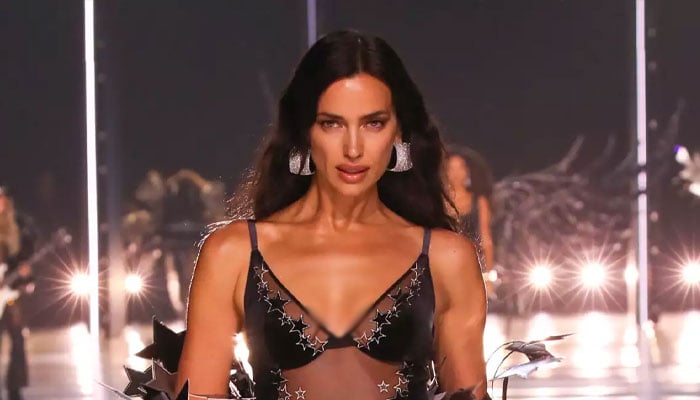 Irina Shayk walks the Victoria Secret ramp years after pregnancy