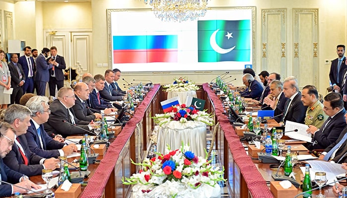 Russian PM Mikhail Mishustin along with a delegation meets PM Shehbaz Shraif in Islamabad on October 16, 2024. — PID