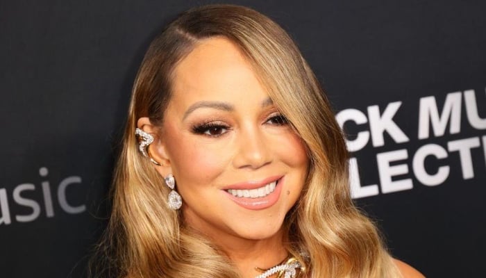 Photo: Mariah Carey scared to death as she digs hole for herself: Report