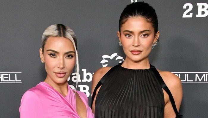 Kylie Jenner, Kim Kardashian surprise fans with new look