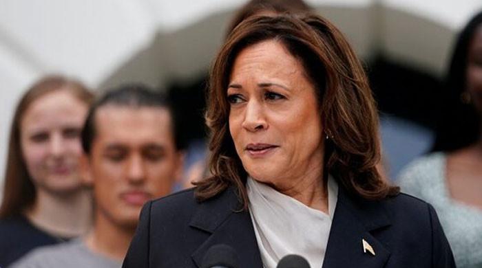 ‘You guys at wrong rally’, Harris hits back at hecklers