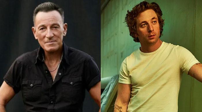 Bruce Springsteen gushes over Jeremy Allen White's singing skills