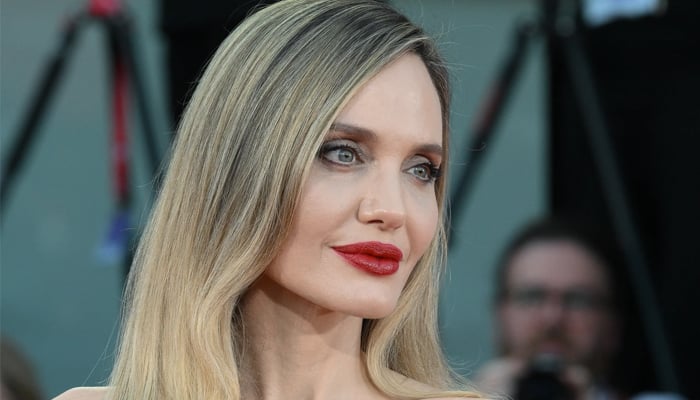 Angelina Jolie appreciates beautiful art role in Maria